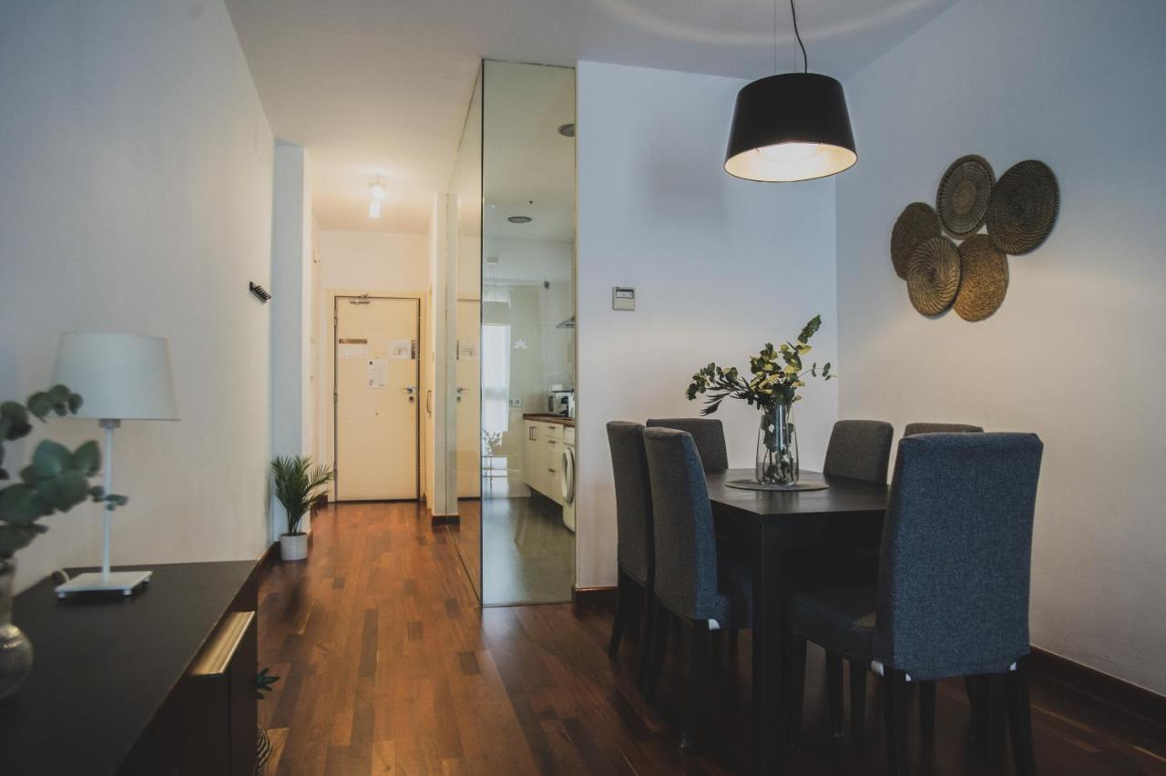 Azz Sevilla Torre De La Plata Apartamentos Екстер'єр фото