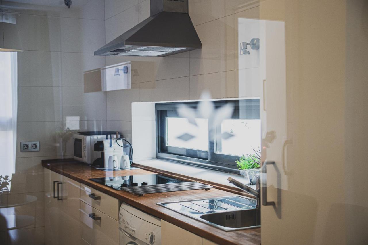Azz Sevilla Torre De La Plata Apartamentos Екстер'єр фото