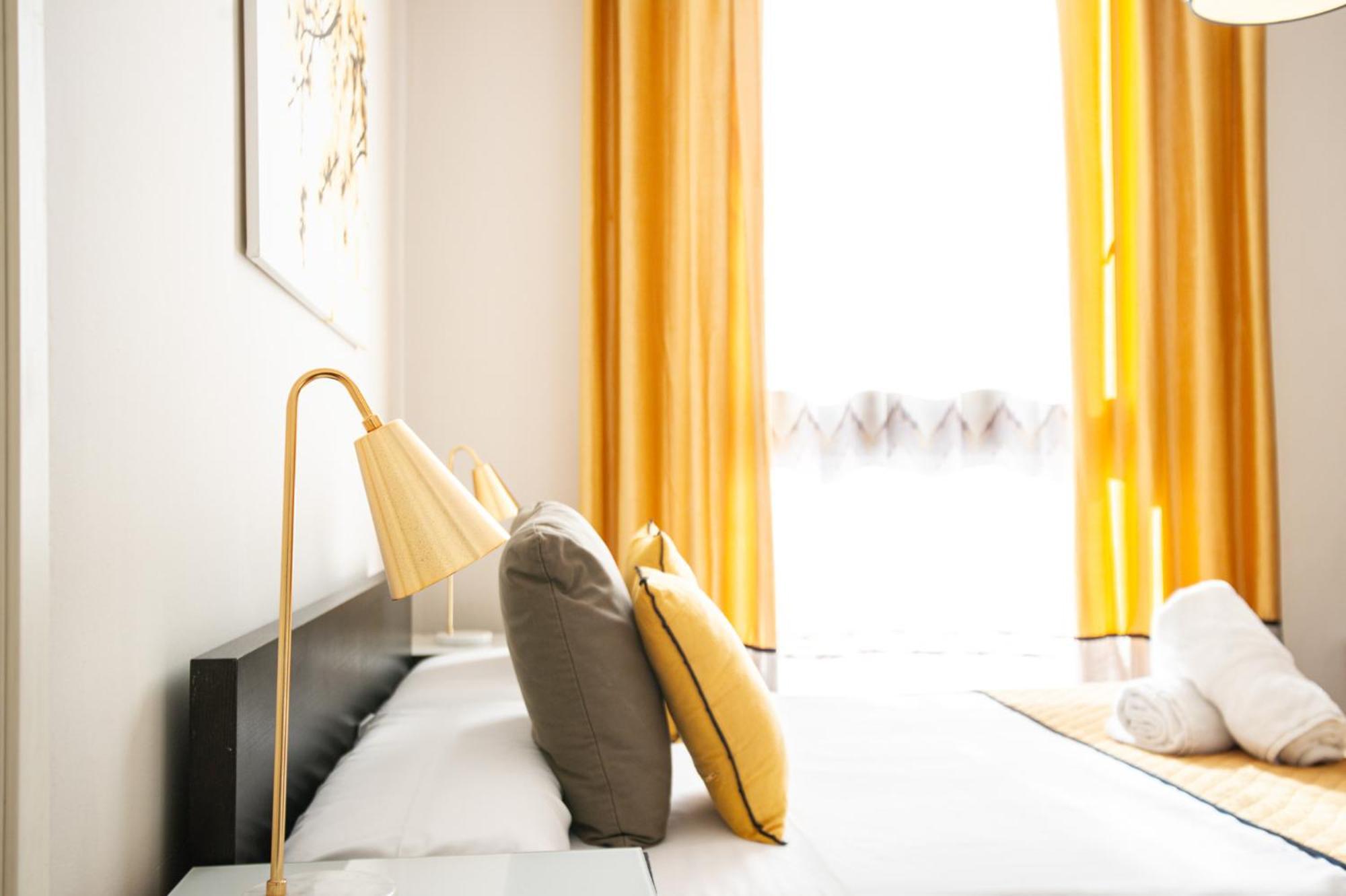 Azz Sevilla Torre De La Plata Apartamentos Екстер'єр фото