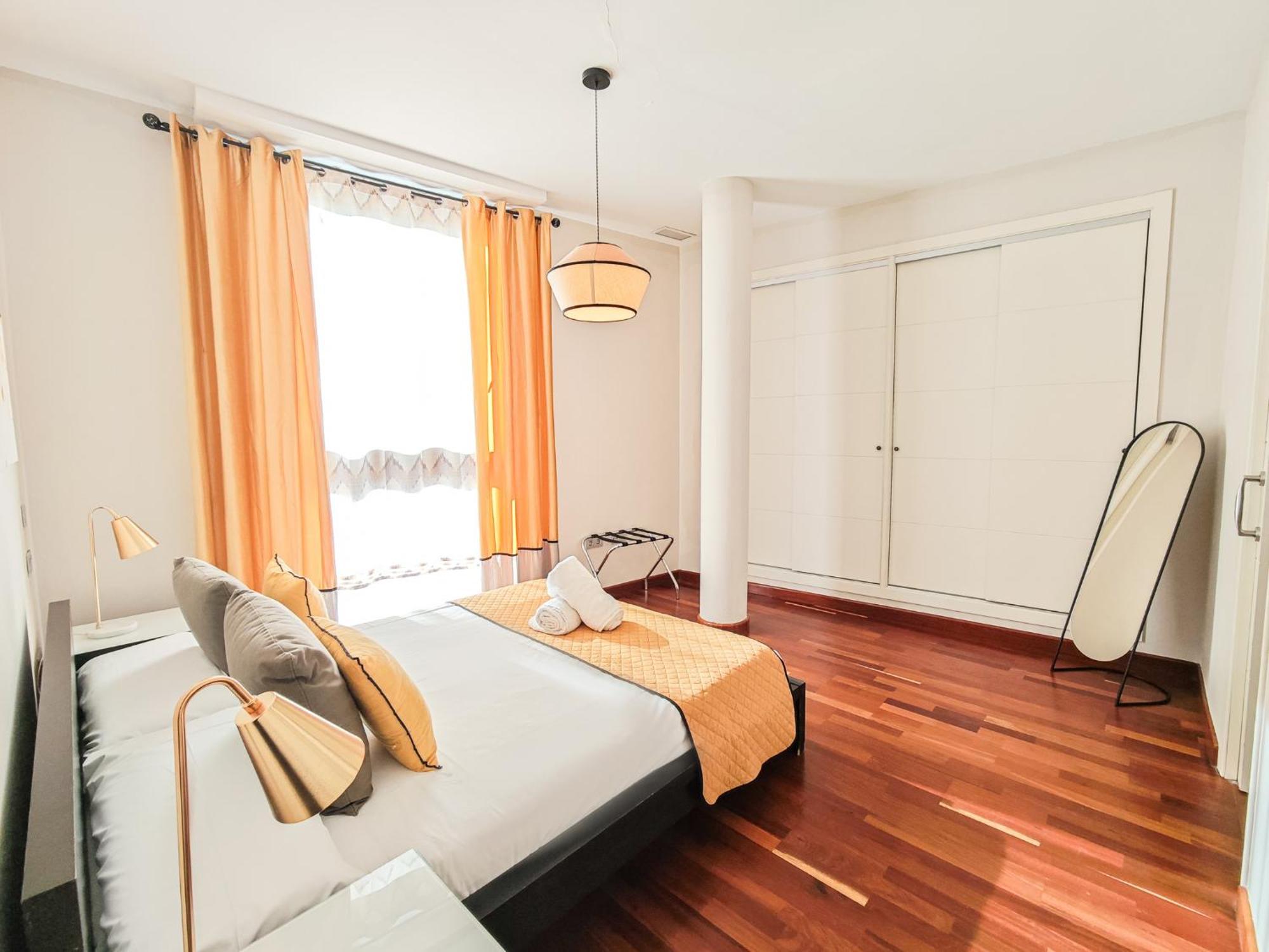 Azz Sevilla Torre De La Plata Apartamentos Екстер'єр фото